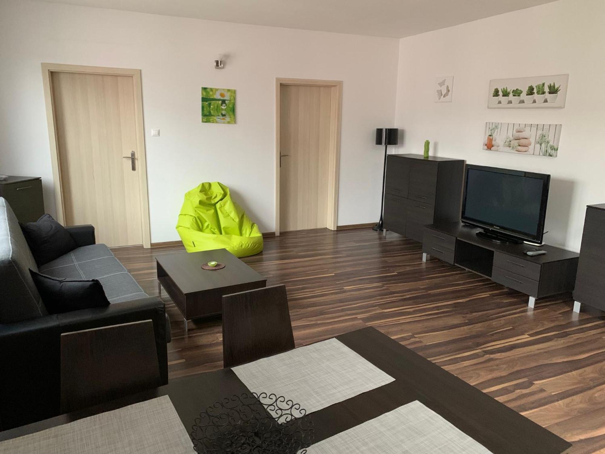 Apartman Emes S Terasou Kezmarok Luaran gambar