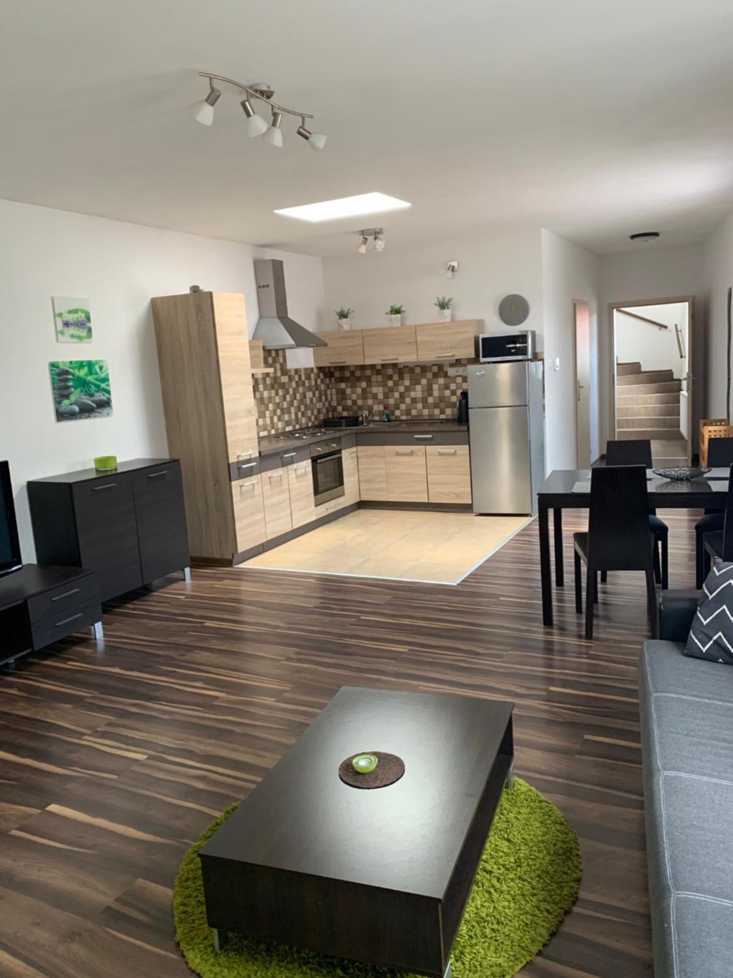 Apartman Emes S Terasou Kezmarok Luaran gambar